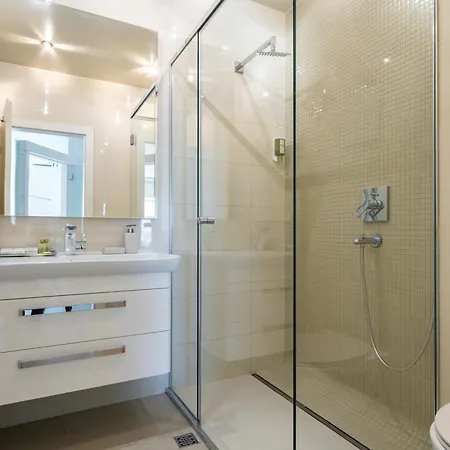 Palace Lidija * Vranjic