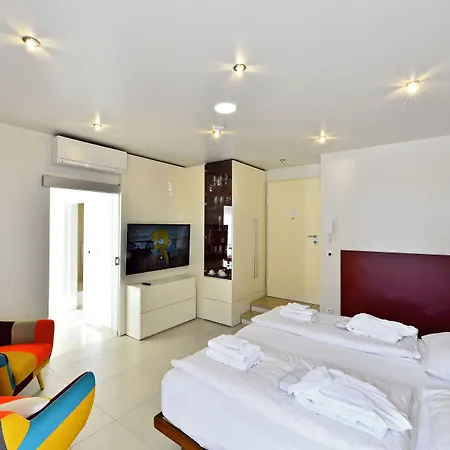 Palace Lidija 公寓 Vranjic