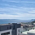 아파트 팰리스 리디야 *