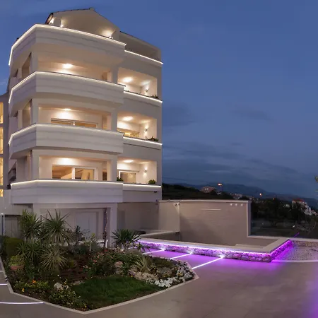 Palace Lidija Appartement